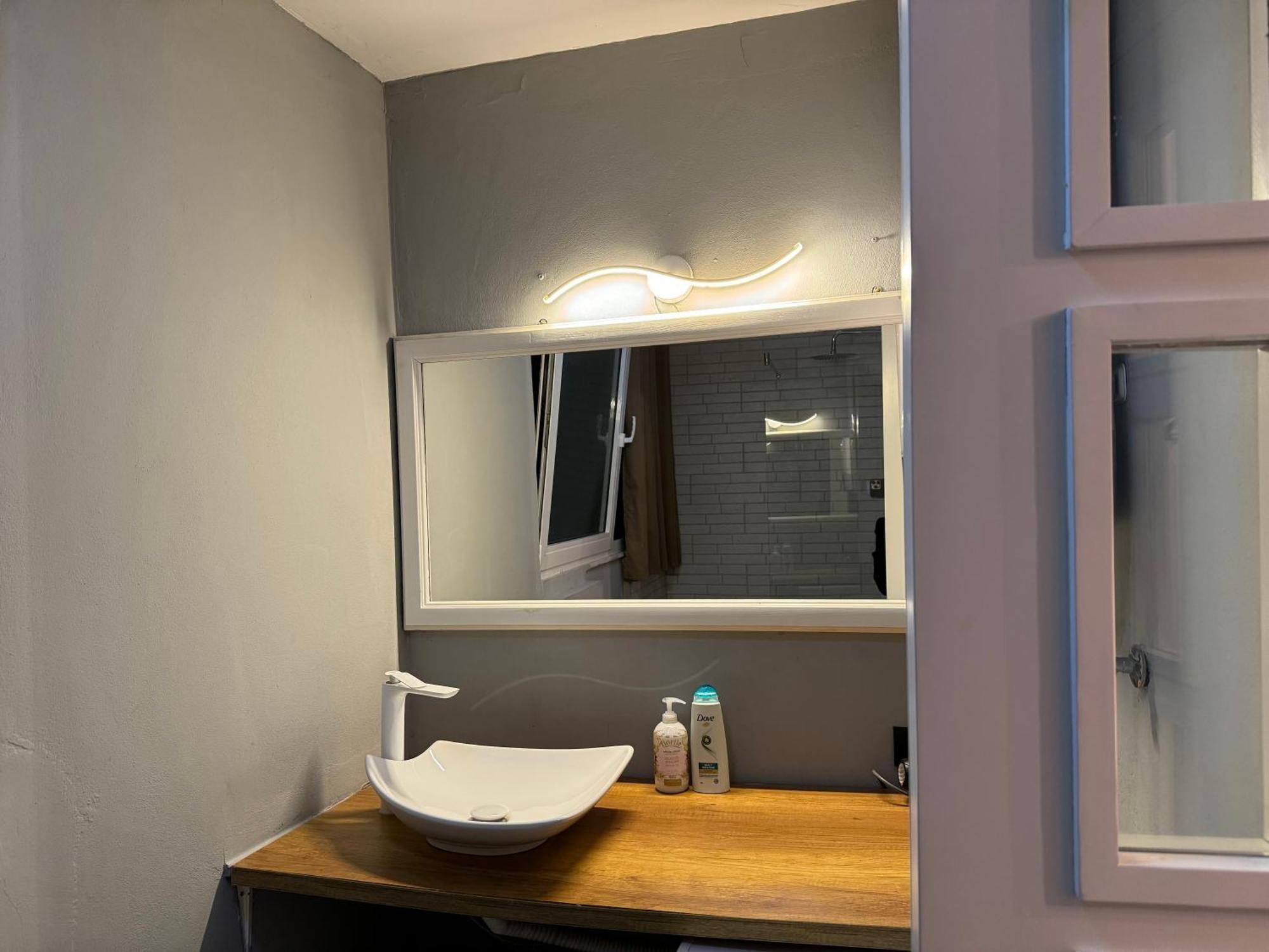 Nikki Apartments 3 Тирана Экстерьер фото